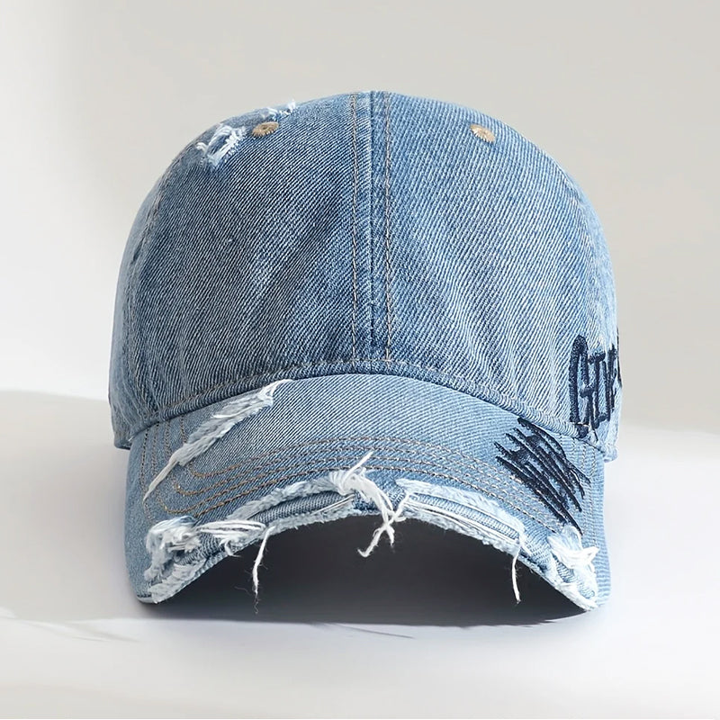 Cappellino da baseball in denim distressed con ricamo "Never Give Up"