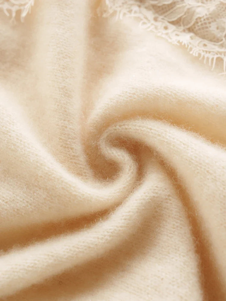 Cardigan in Cashmere con Pizzo Charlotte