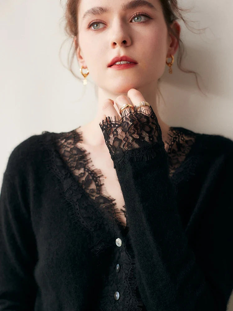 Cardigan in Cashmere con Pizzo Charlotte