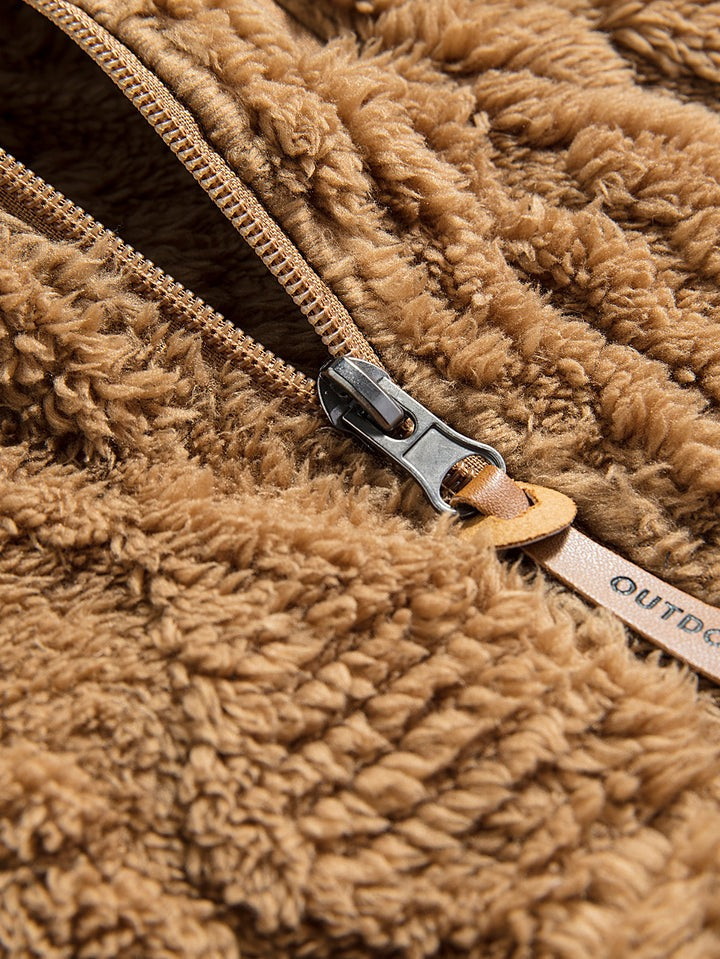 Felpa con cappuccio teddy in jacquard geometrico