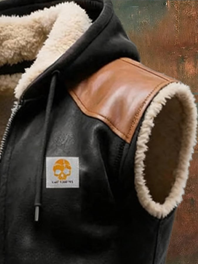 Giacca senza maniche con cappuccio e interno in pelliccia