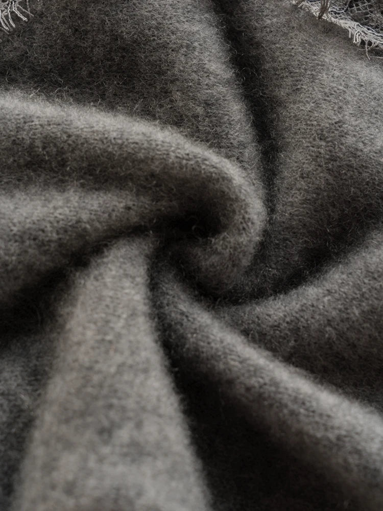 Cardigan in Cashmere con Pizzo Charlotte