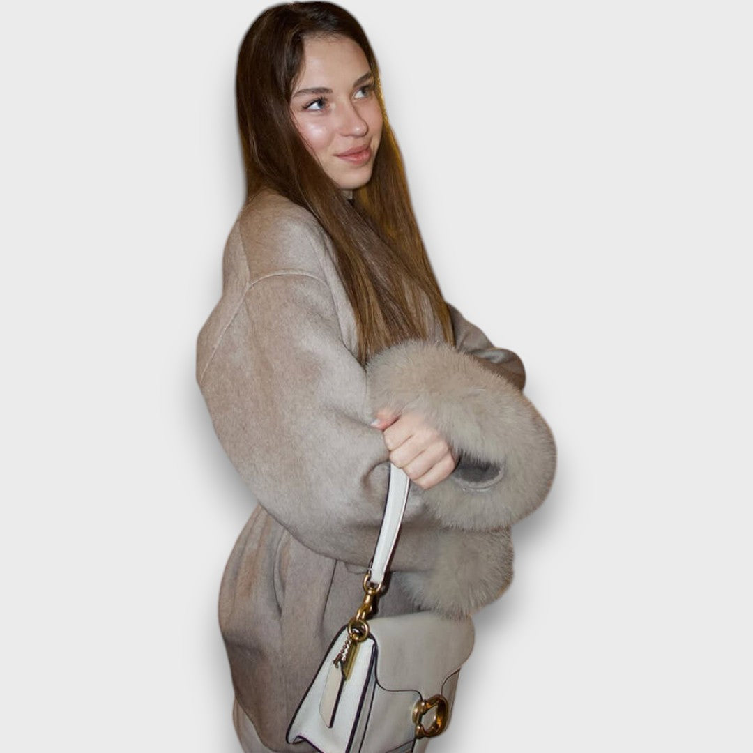 Gracelle – Cappotto con polsini in pelliccia