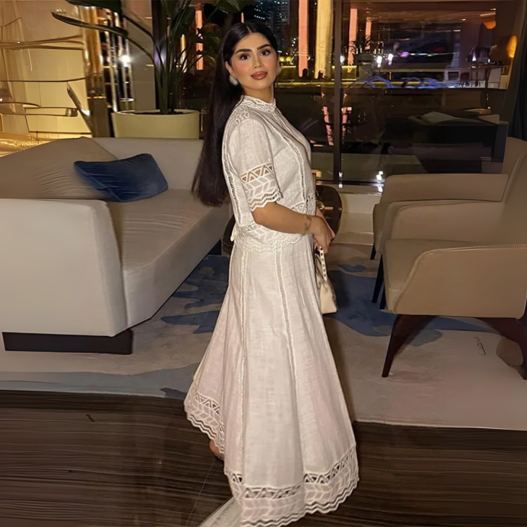 Benedetta | Completo raffinato con ricami