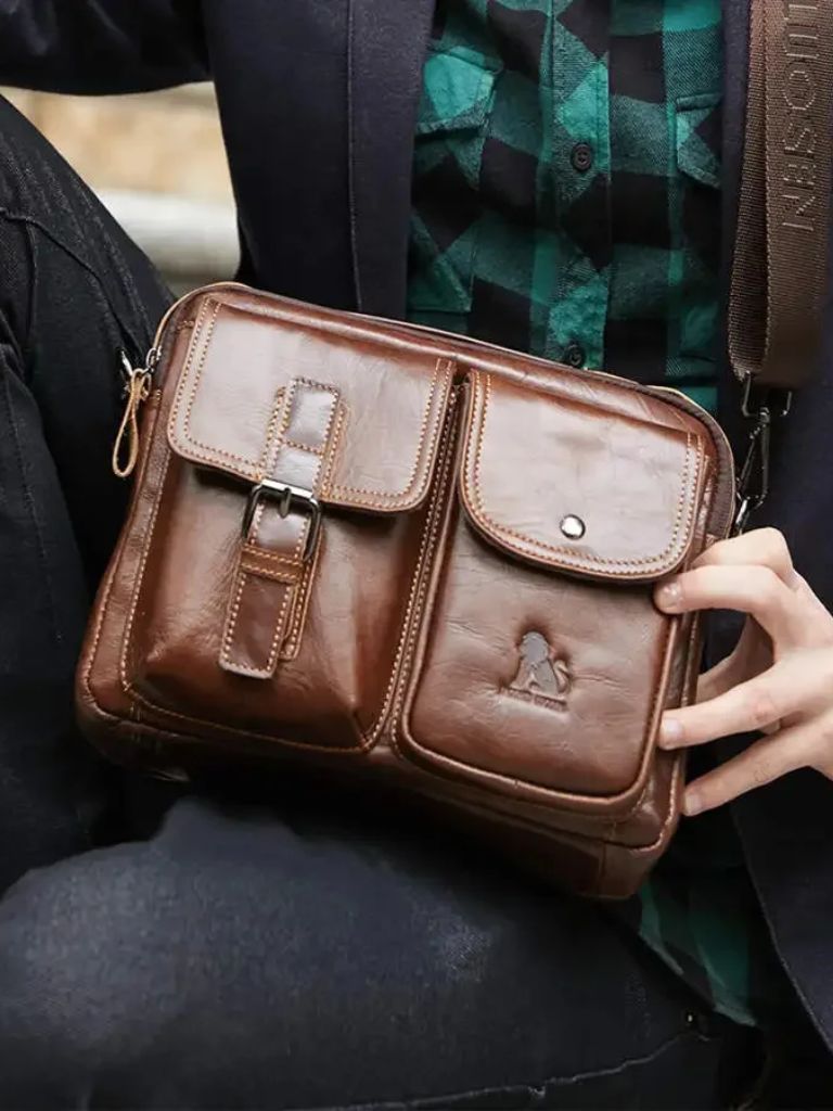 Borsa a Spalla Quadrata in Pelle Retro - Viretti